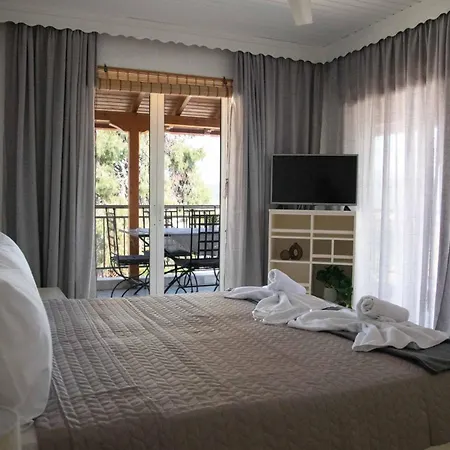 Maestral House & Maestral Loft Neos Marmaras